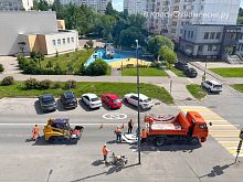 На ул. Победы начались работы по обновлению дорожной разметки