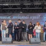 Вручение паспортов в городском парке — Краснознаменск