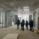 Владимир Пирогов посетил строительство школы на ул. Связистов