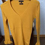 Свитер женский оранжевый. Торг.