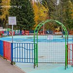 На дворе 2024 год, а замены детской площадки, к сожалению, так пока и не появилось.