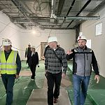 В Краснознаменске продолжается строительство образовательного центра