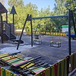 Когда будут завершены работы по установке детской площадки во дворе ул.Победы 12?