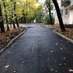 В 2026 году в рамках муниципальной программы «Формирование современной комфортной городской среды» выполнены работы по ремонту дворовых территорий