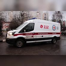 Поздравляем сотрудников скорой помощи