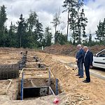Владимир Пирогов с Александром Мостковым проверили ход строительства производственного цеха
