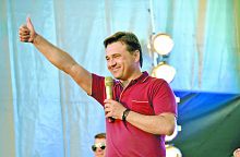 Слух: Завтра в город приезжает губернатор!
