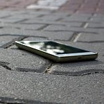 Не трогай телефон и господа - полицейские не придут