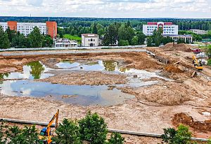Как думаете, ко дню Краснознаменска успеют ?