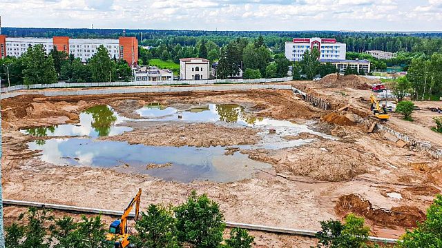 Как думаете, ко дню Краснознаменска успеют ?