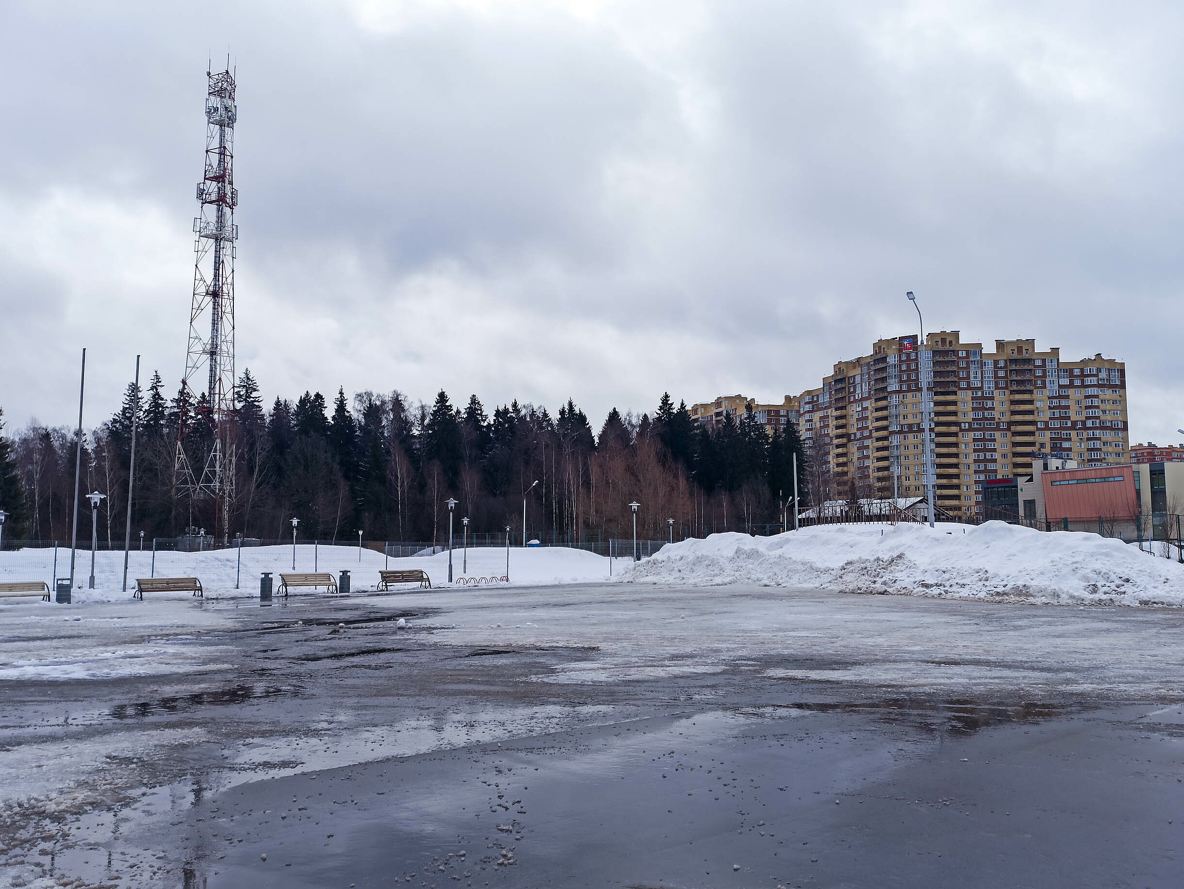 Масленица начало. Праздничная торговля отменилась из-за отсу