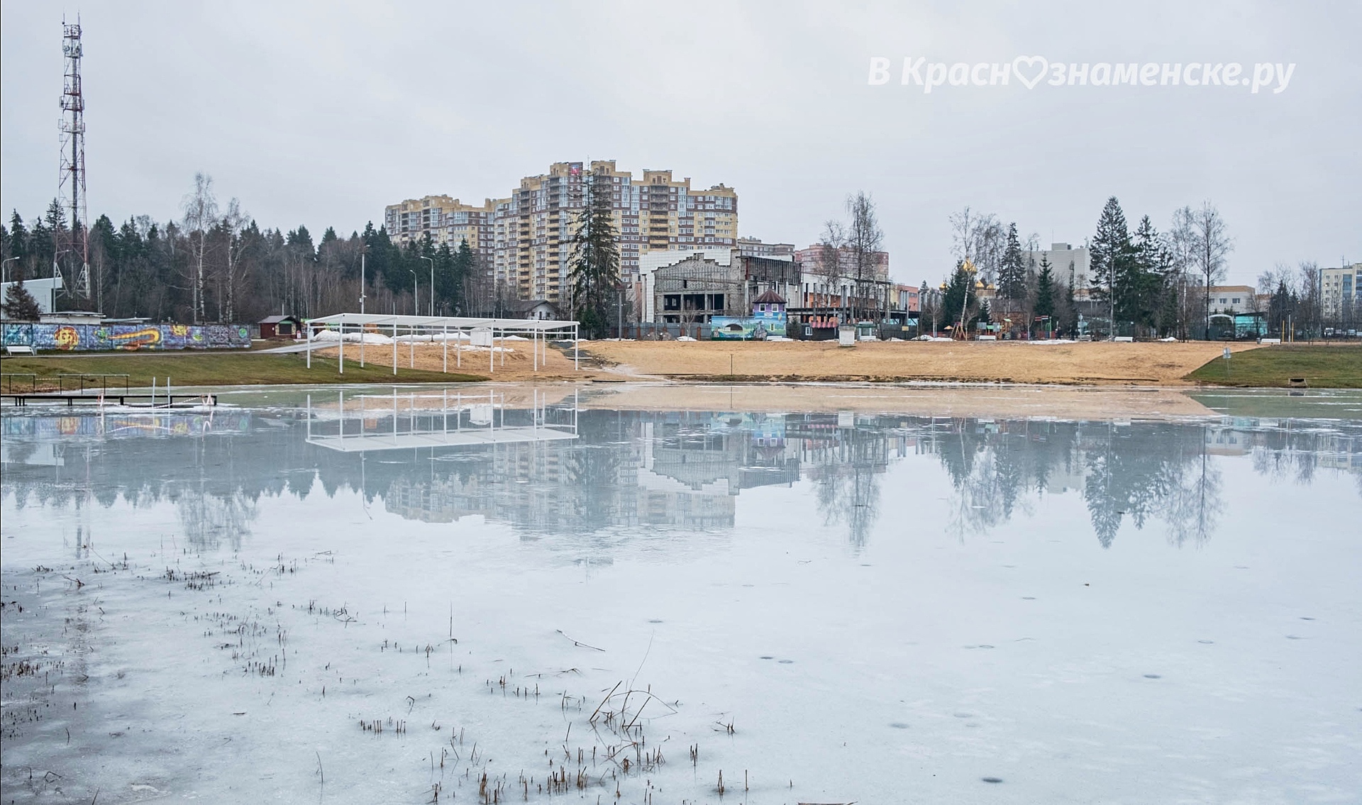 Вот такое молочное озеро сегодня можно было наблюдать в Горо