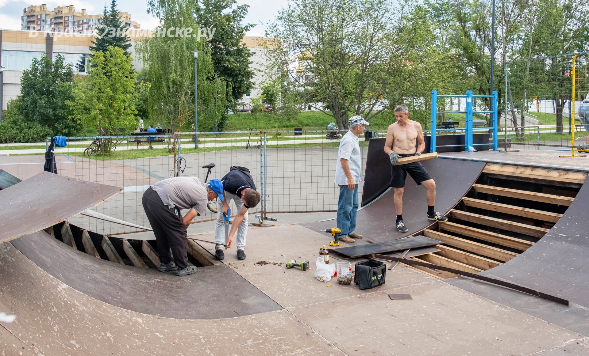 Ремонт рампы на Городском озере идёт полным ходом — Краснознаменск
