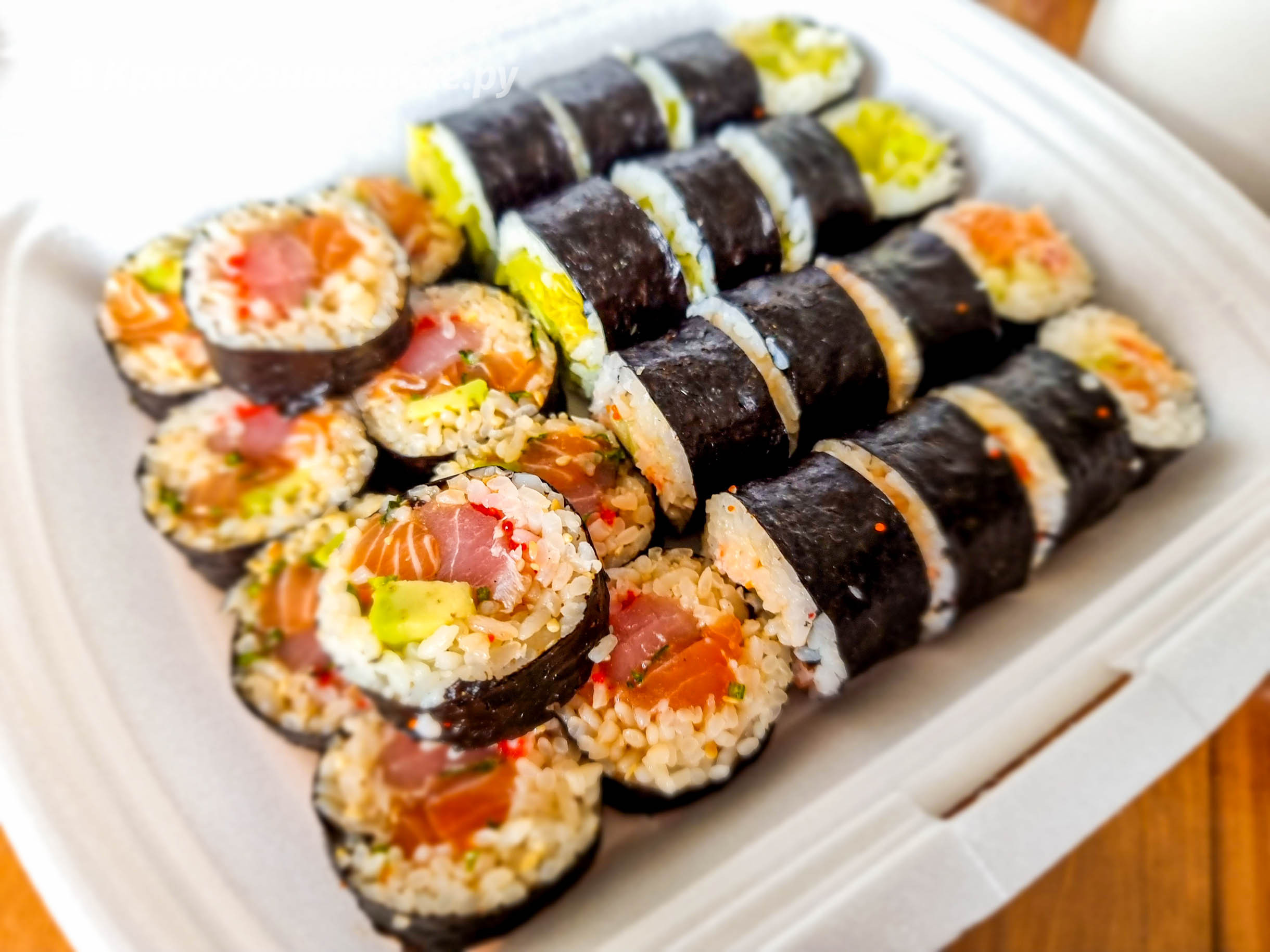Обзор доставки Sushi Tian  Доставка приехала во время, в обе