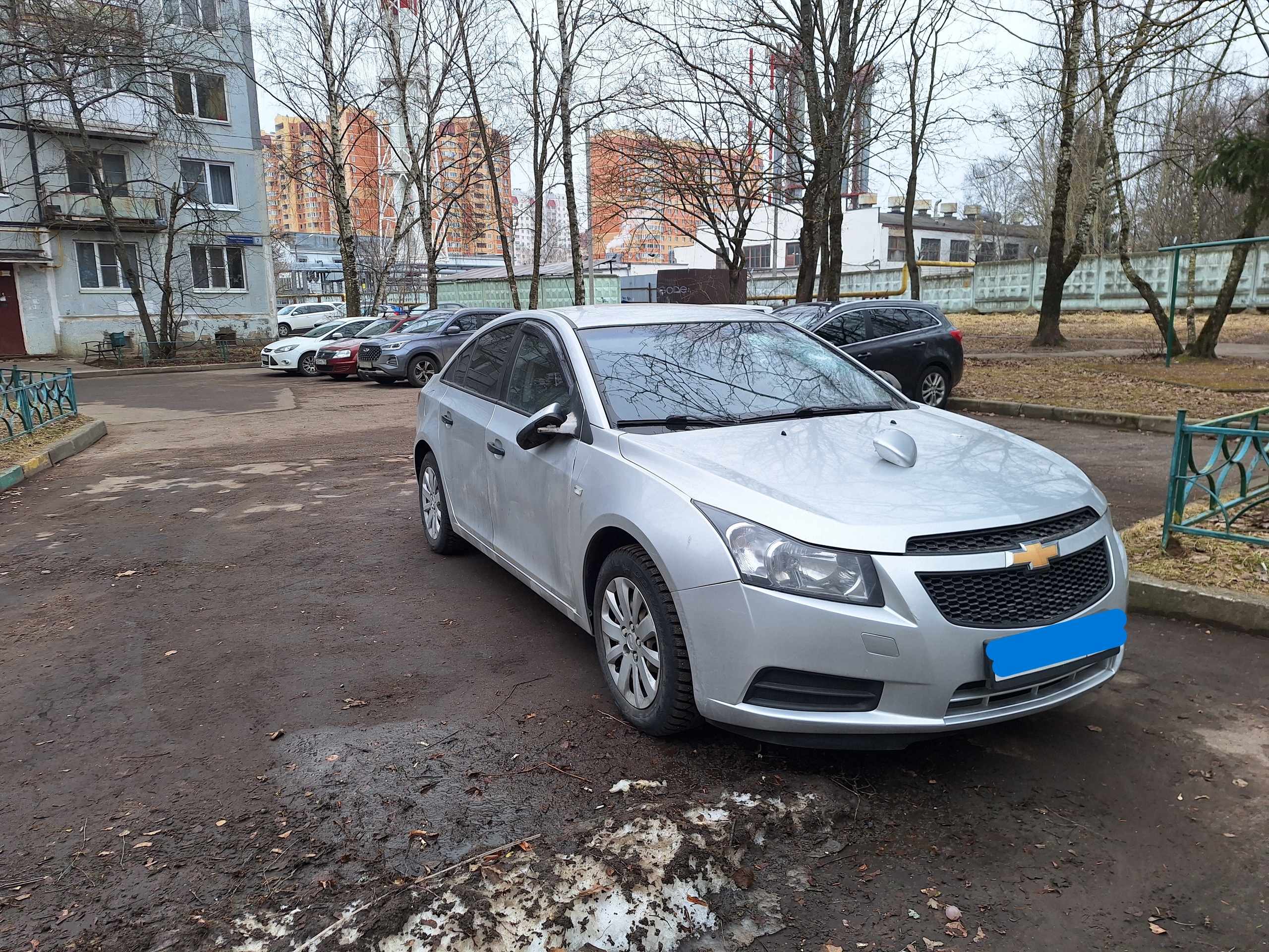 Автомобиль Chevrolet cruze пострадал от вандализма. Ориентир