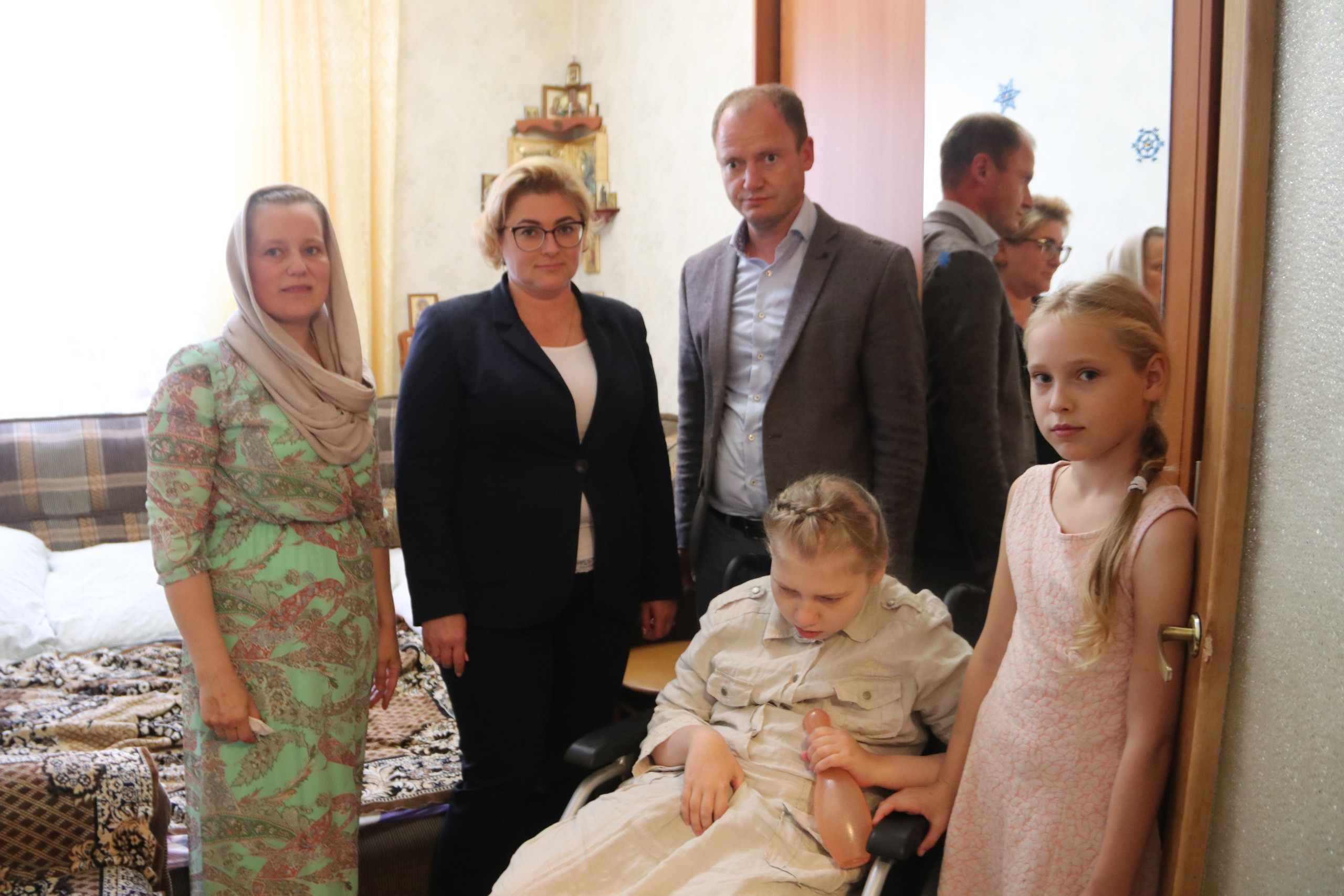 Помощь семьям, находящимся в тяжелой жизненной ситуации  Пос