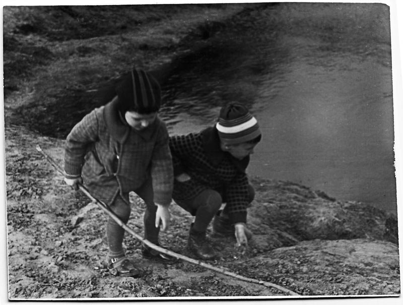 Исторические фотографии Краснознаменска ч.7 
Парк в 1м микрорайоне
Городское озеро
Кафе "Петушок"
Центральное КПП