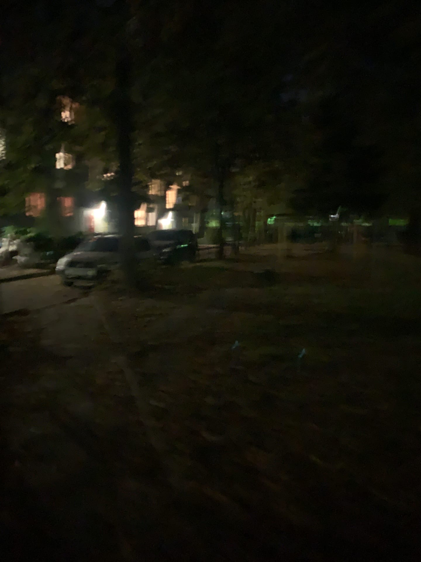 Хочется опять поднять вопрос освещения в городе. Дворы Красн