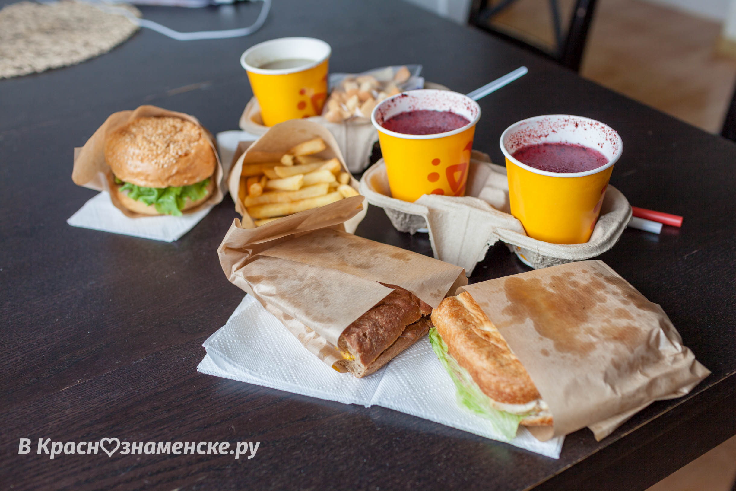 Кубано СэндвичGRILL − 230 руб. 
Вкусная начинка, но хотелось бы больше соуса или в целом начинки - суховат (на любителя).
