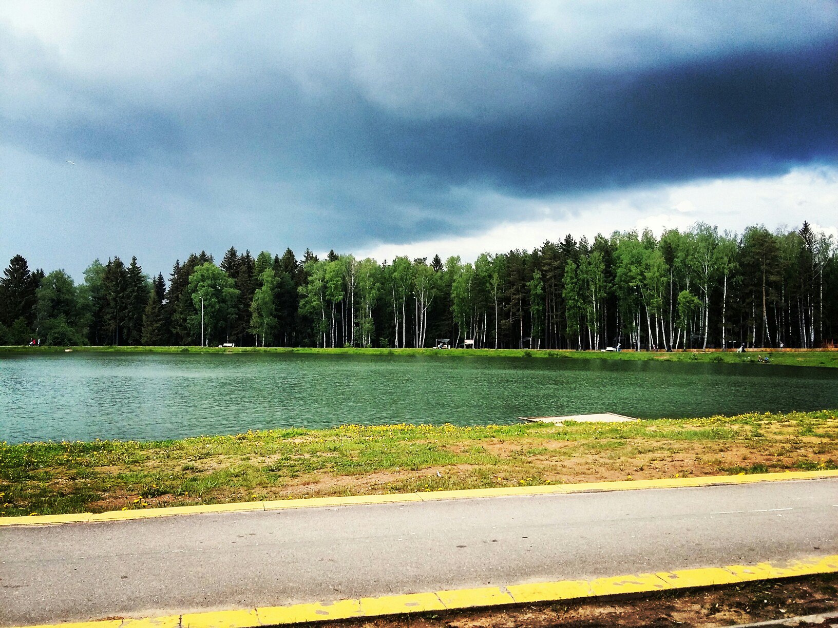 Прекрасное озеро)