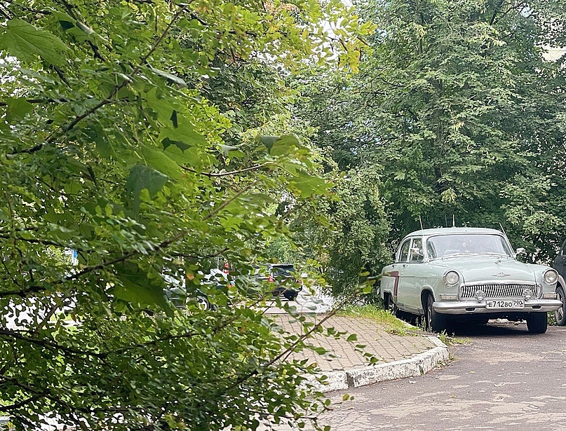 Не много ретро Советский автопром. — Краснознаменск