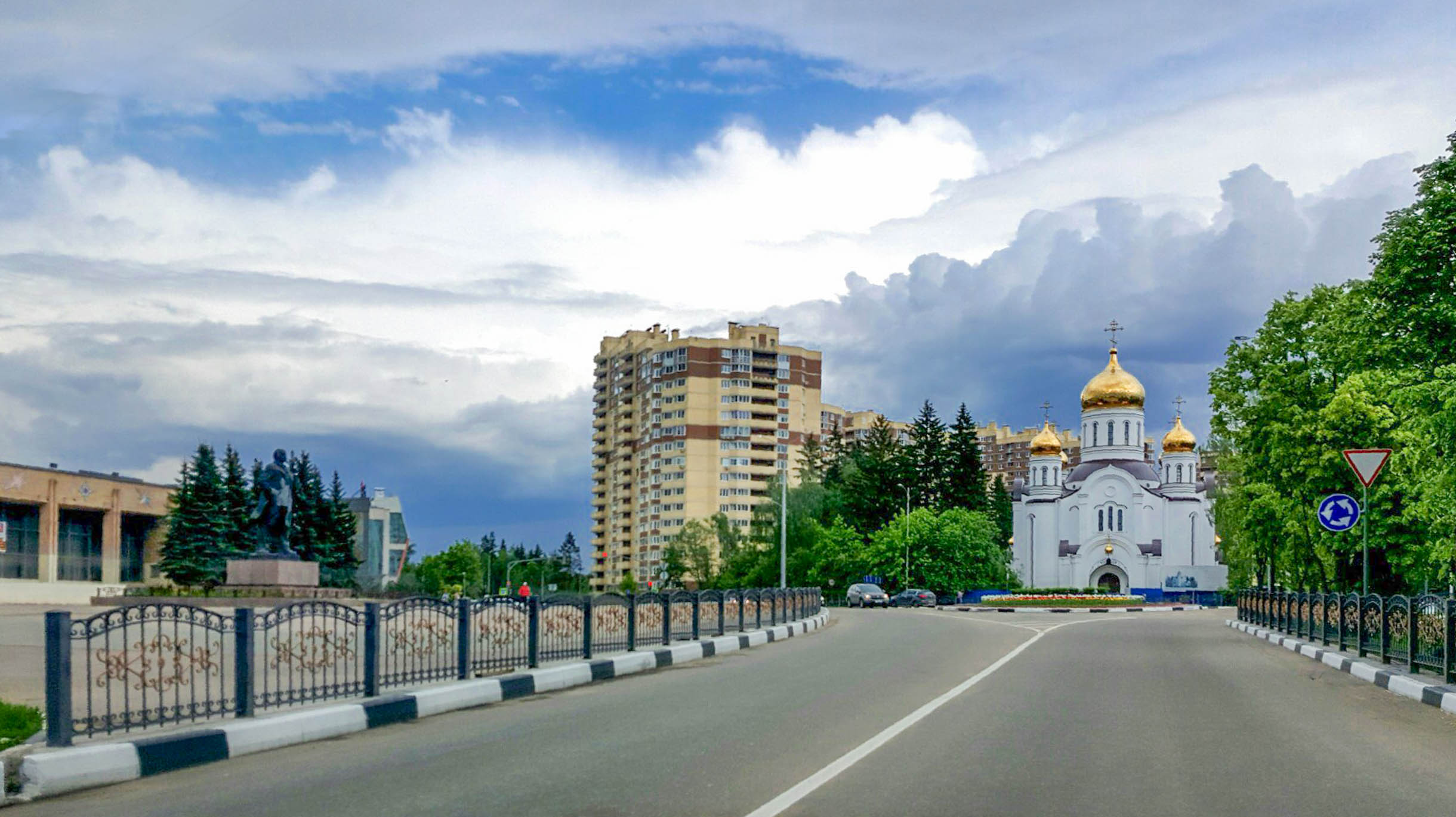 похоже наш городок сейчас накроет:(