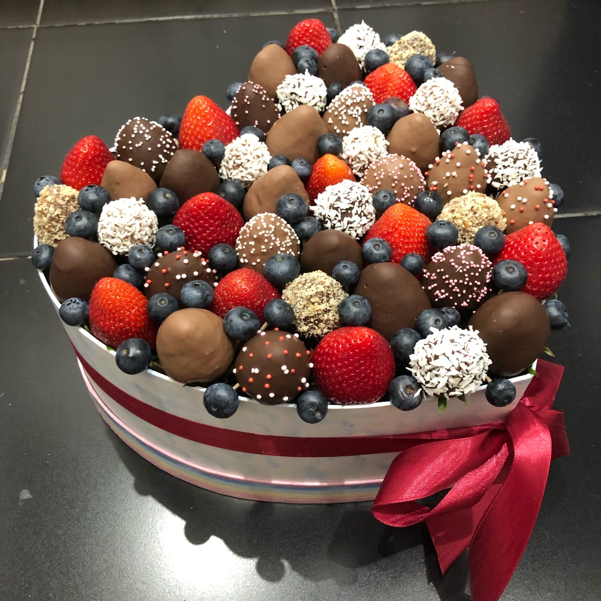 @strawberry_berry_shop  Букеты из фруктов и клубники в шокол