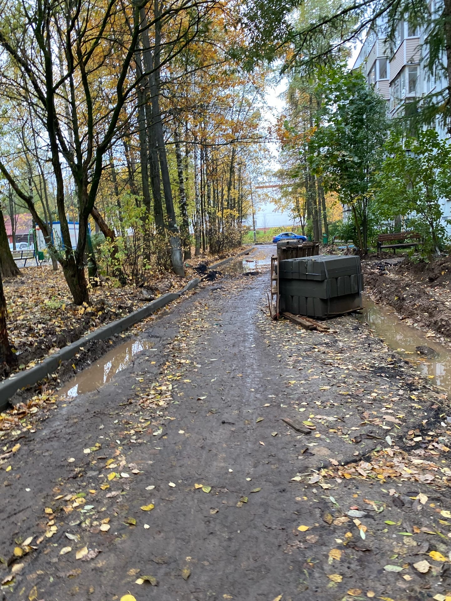 Мира 4, вторую неделю такая картина, что то будет вообще дел