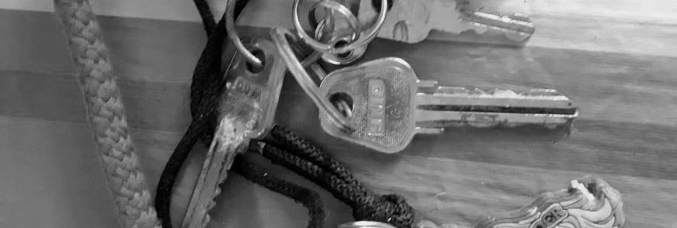 Нашли связку ключей. Звоните 8 (926) 768-54-47 Эмма