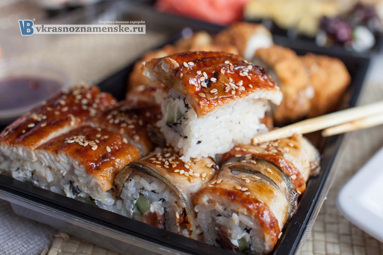 Тест-драйв доставки новых сушек [SUSHI8]
http://www.vkrasnoznamenske.ru/news/detail/124965/

Чтобы избежать путаницы в сушах "Барокко" краткая предыстория:
Ранее в кафе Барокко располагались суши "Самурай", что-то у них не