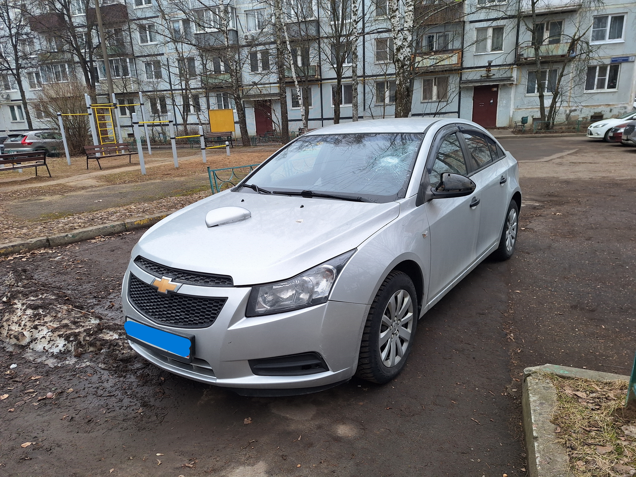 Автомобиль Chevrolet cruze пострадал от вандализма. Ориентир