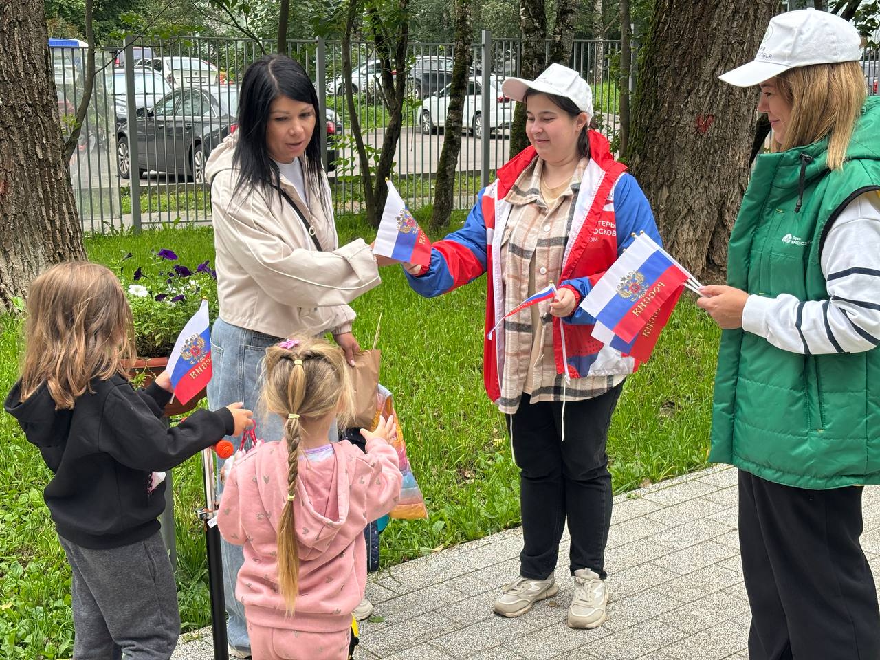 Сегодня в Беличьем парке состоялась патриотическая акция «Ро