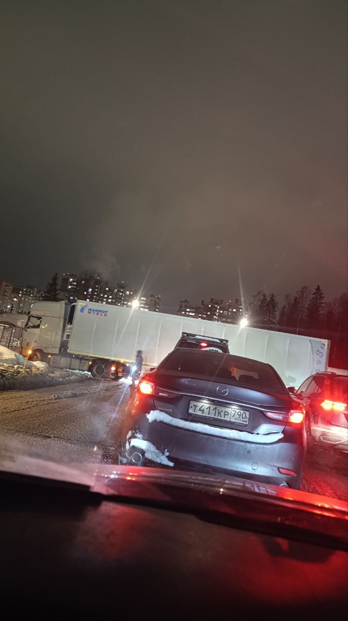 Через первое лучше пока не ехать (с) Из авточата  © Авто ???? К