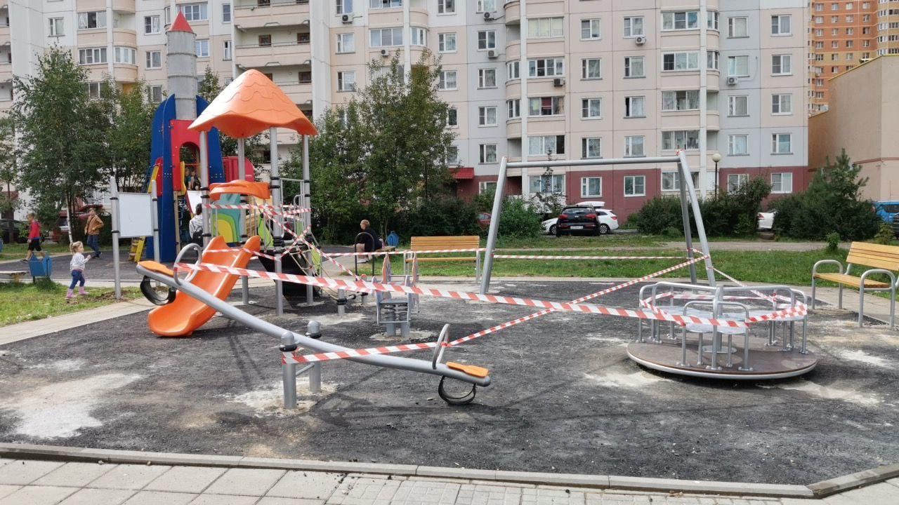 Благоустройство дворовых территорий на ул. Связистов  По адр