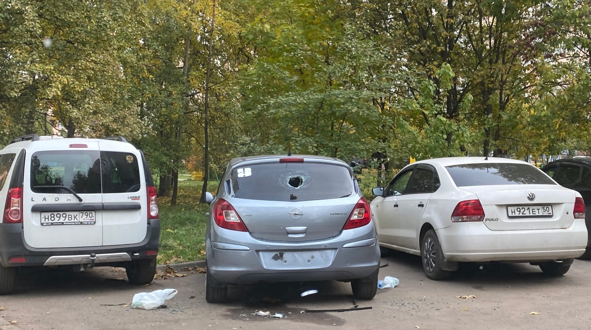 Около Октябрьской 9 побили машину???? — Краснознаменск