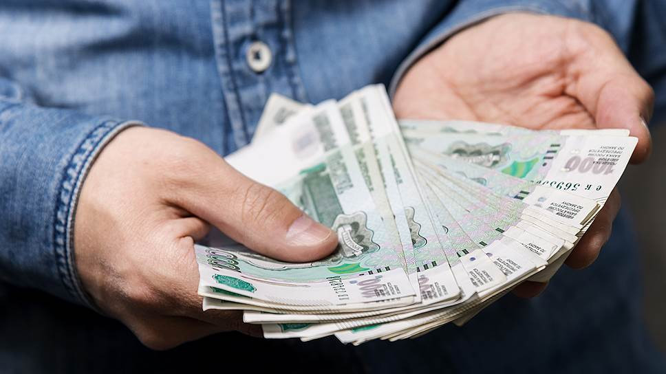 По телевизору говорят зарплаты растут вслед за инфляцией, у