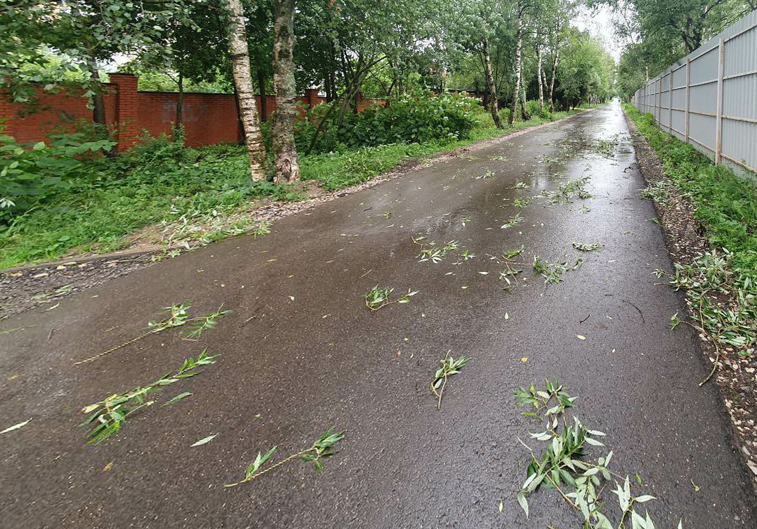 Последствия сильного ливня в Краснознаменске.  Делитесь и вы