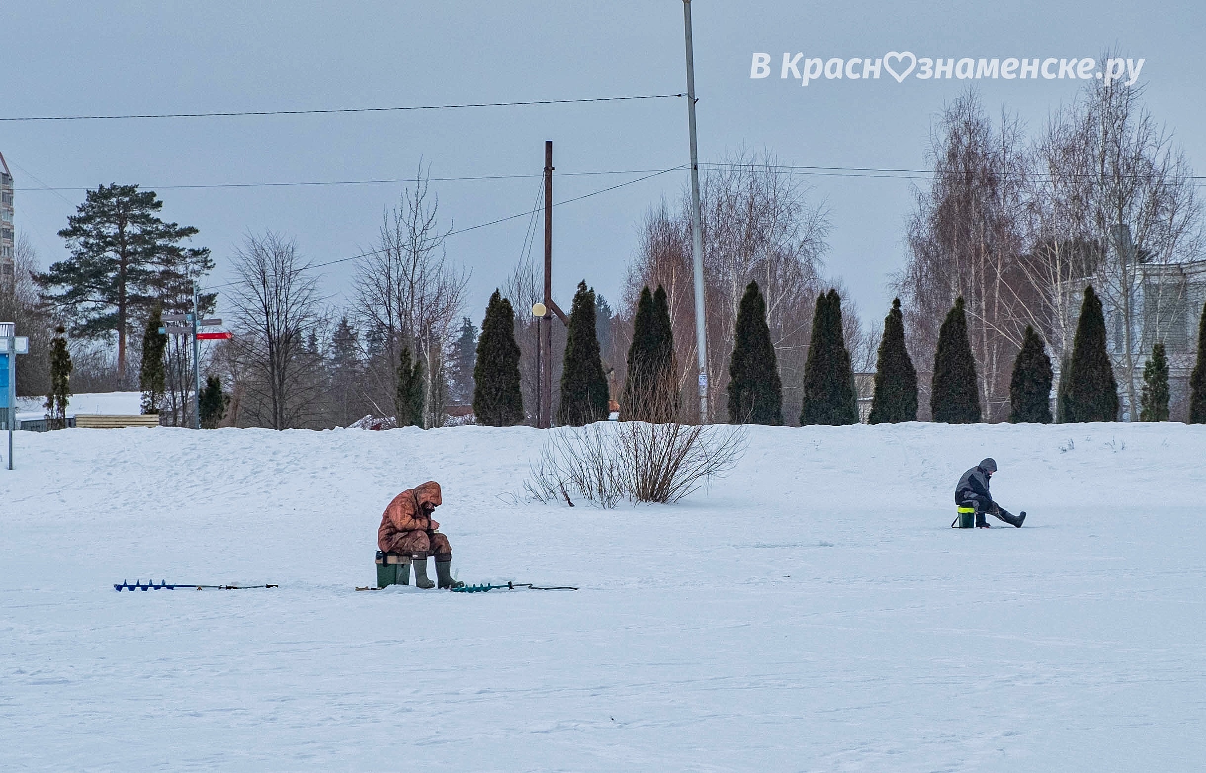 Рыбаки города, делитесь фотками своего зимнего улова)
