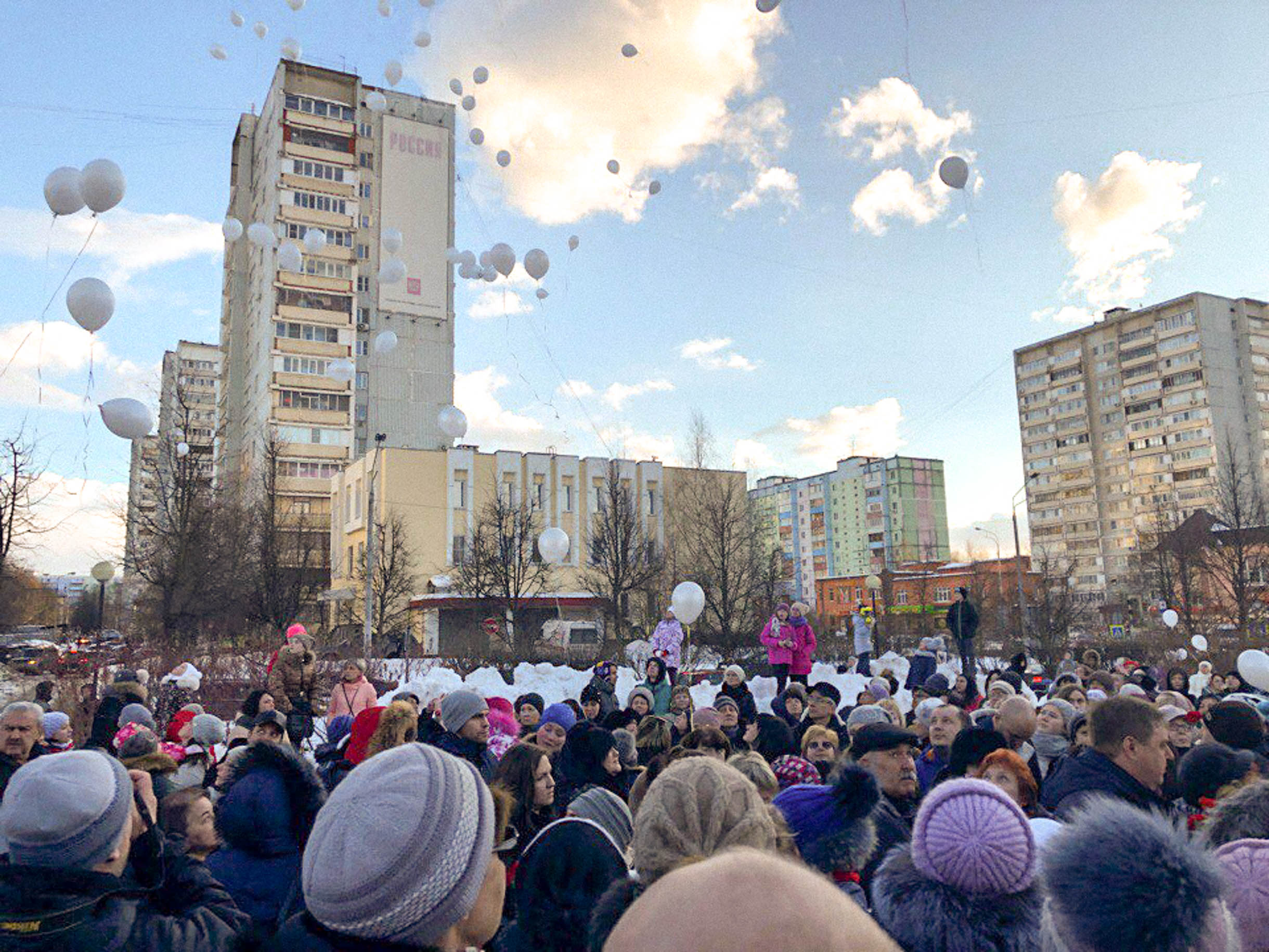 Фото пресс-секретаря Главы

и сектора информационной политики