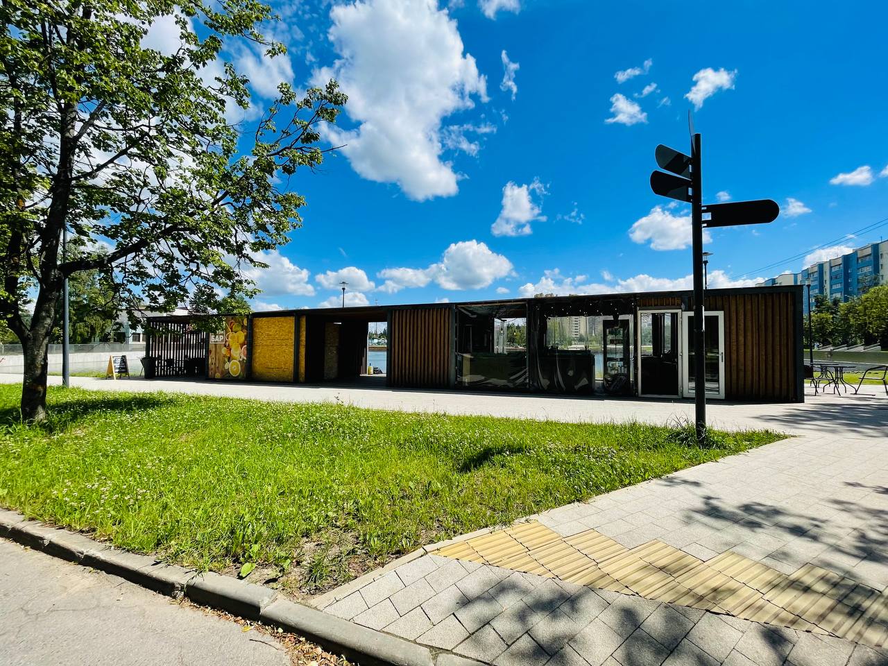 В городе есть 2 фудкорта. Поделитесь в комментариях, какой и