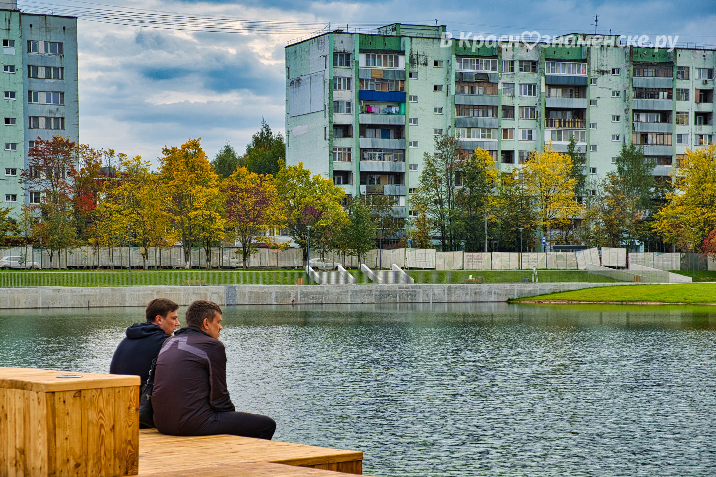 Осень уже в городе. Делитесь в комментариях своими первыми ф