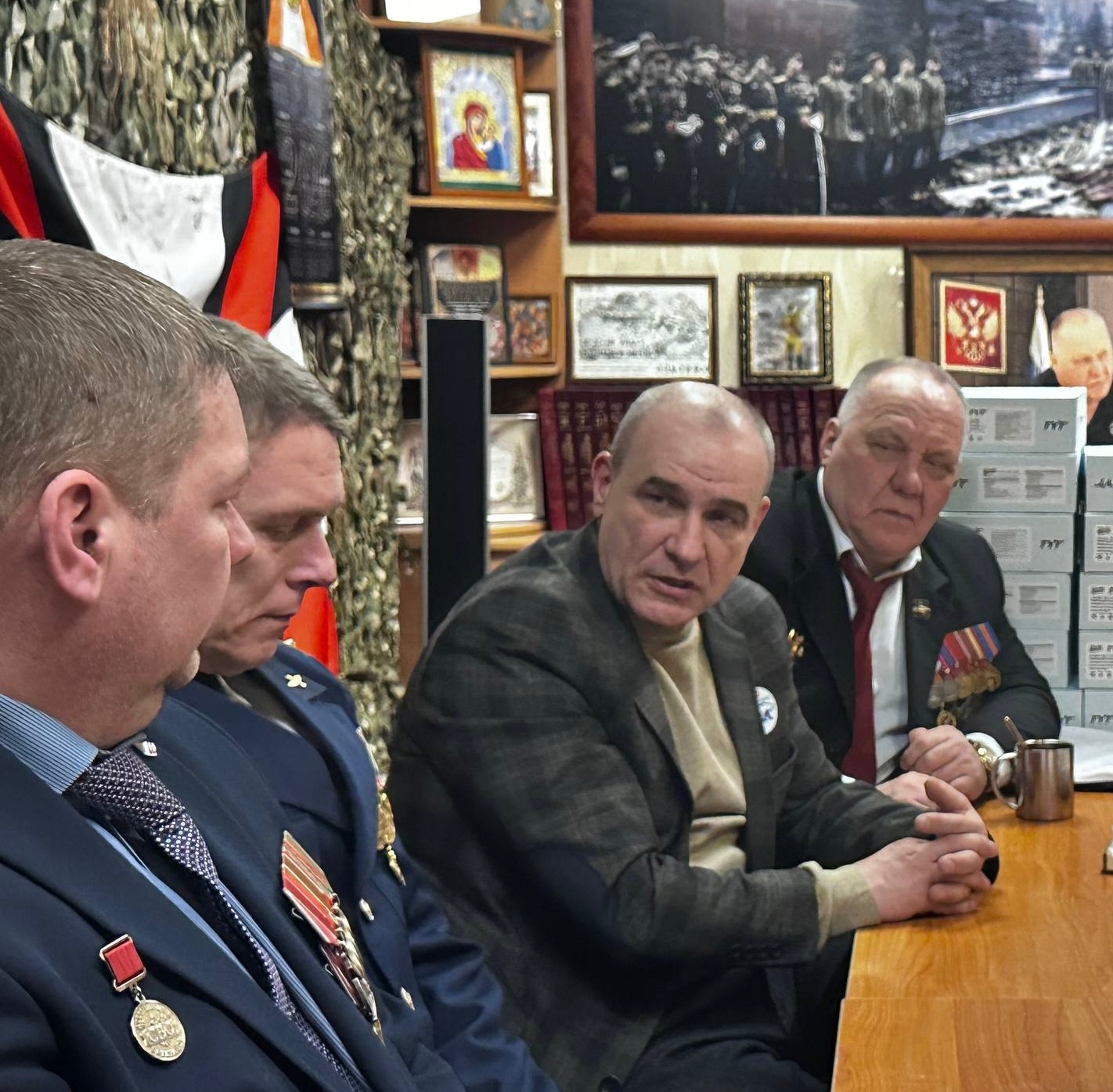 Накануне 23 февраля глава города Владимир Александрович Пиро