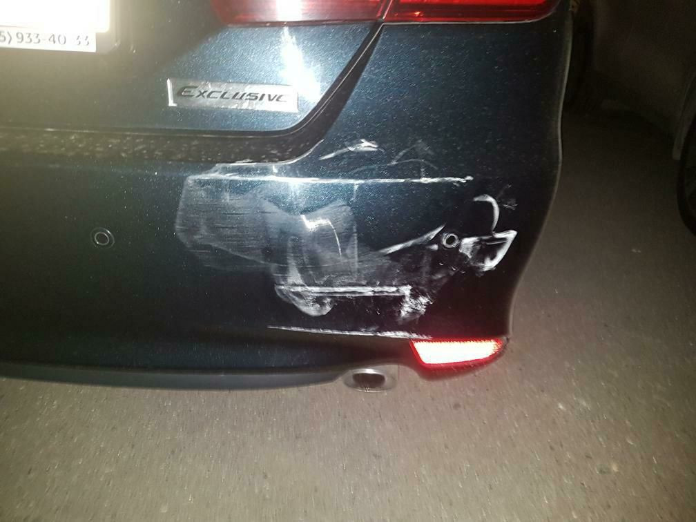 Сегодня, 31 августа возле кафе Джано в 21.09 в мою машину въ