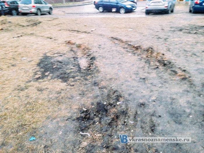 Сегодня мкр. Связистов навестила Заместитель Начальника ТО №28 ГАТН Московской области Е.И. Сергеева. 
Совместно с ней провели инспектирование территории.

Так уж повелось, что доверия к управляющей компании Славянка нет, приходится каждый день о
