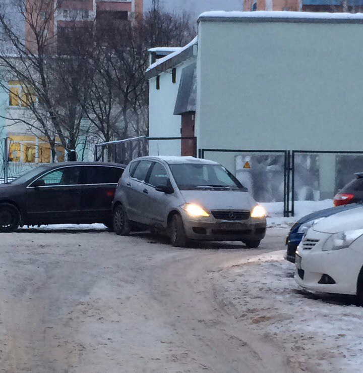 Уважаемый житель и владелец шкода суперб в районе Мира 12 ил