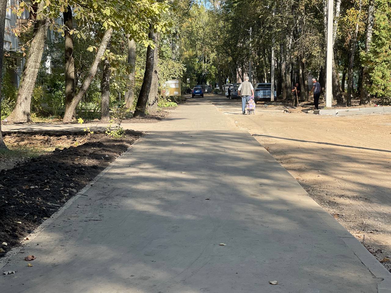 Во дворах по улице проспект Мира, 3, 5, 10 уже завершаются р