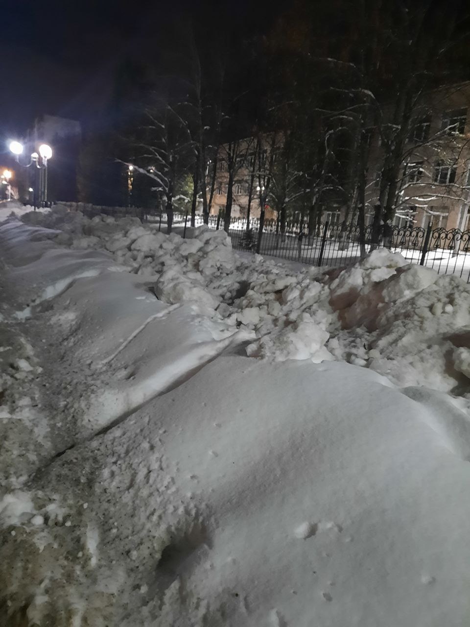 И снова всё та же больная тема... Прошла сегодня вдоль д/сад