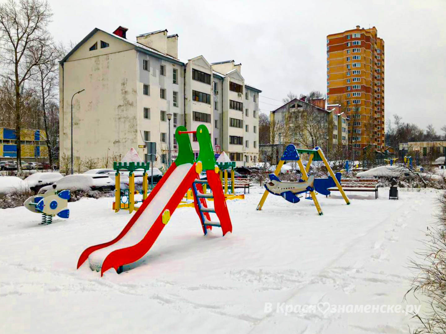 Доброе утро, зимний город!❄ Утром, −5°…−4°, Небольшой снег,