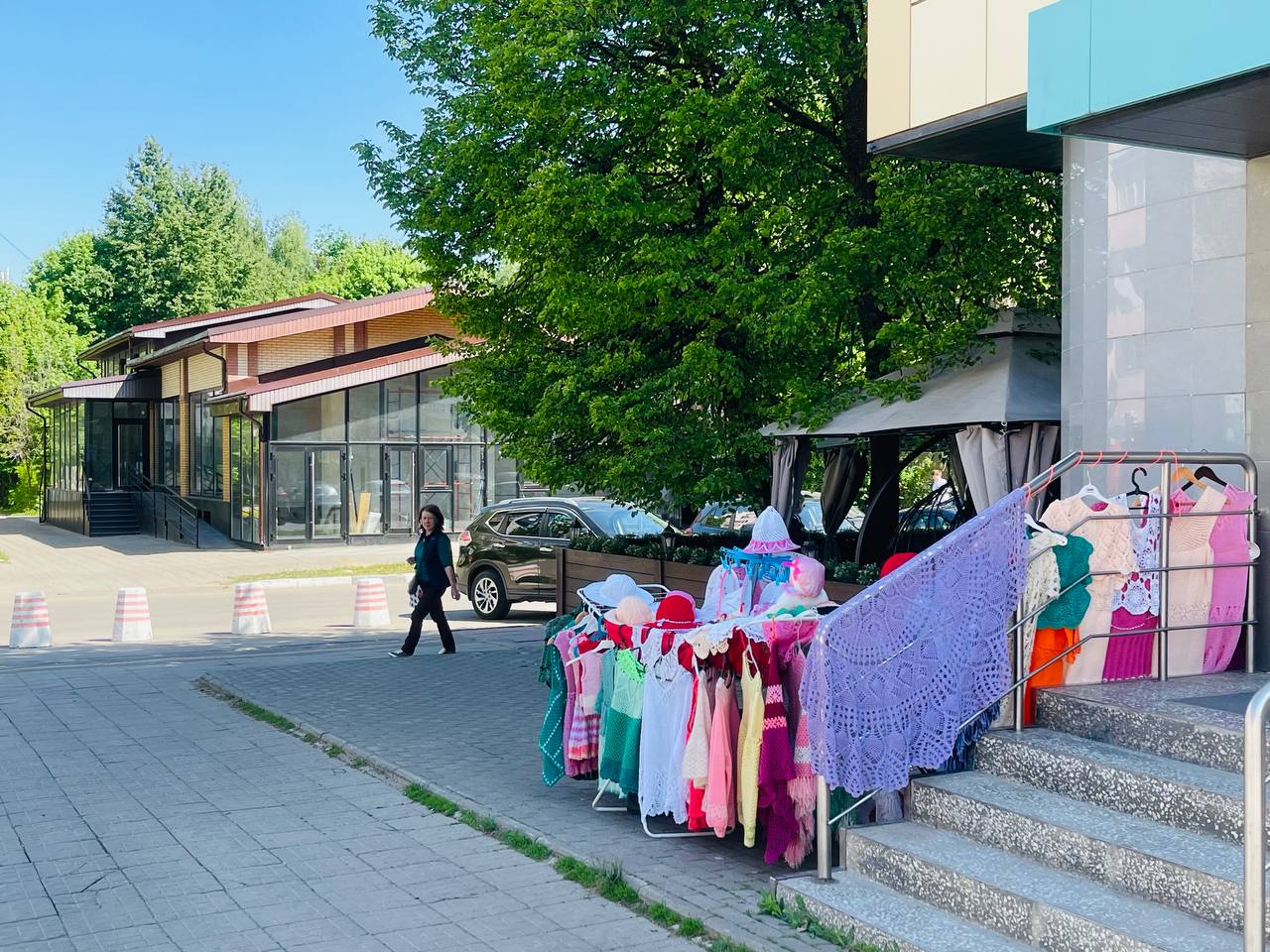 Покупаете ли у торгующих бабушек около рынка? — Краснознаменск