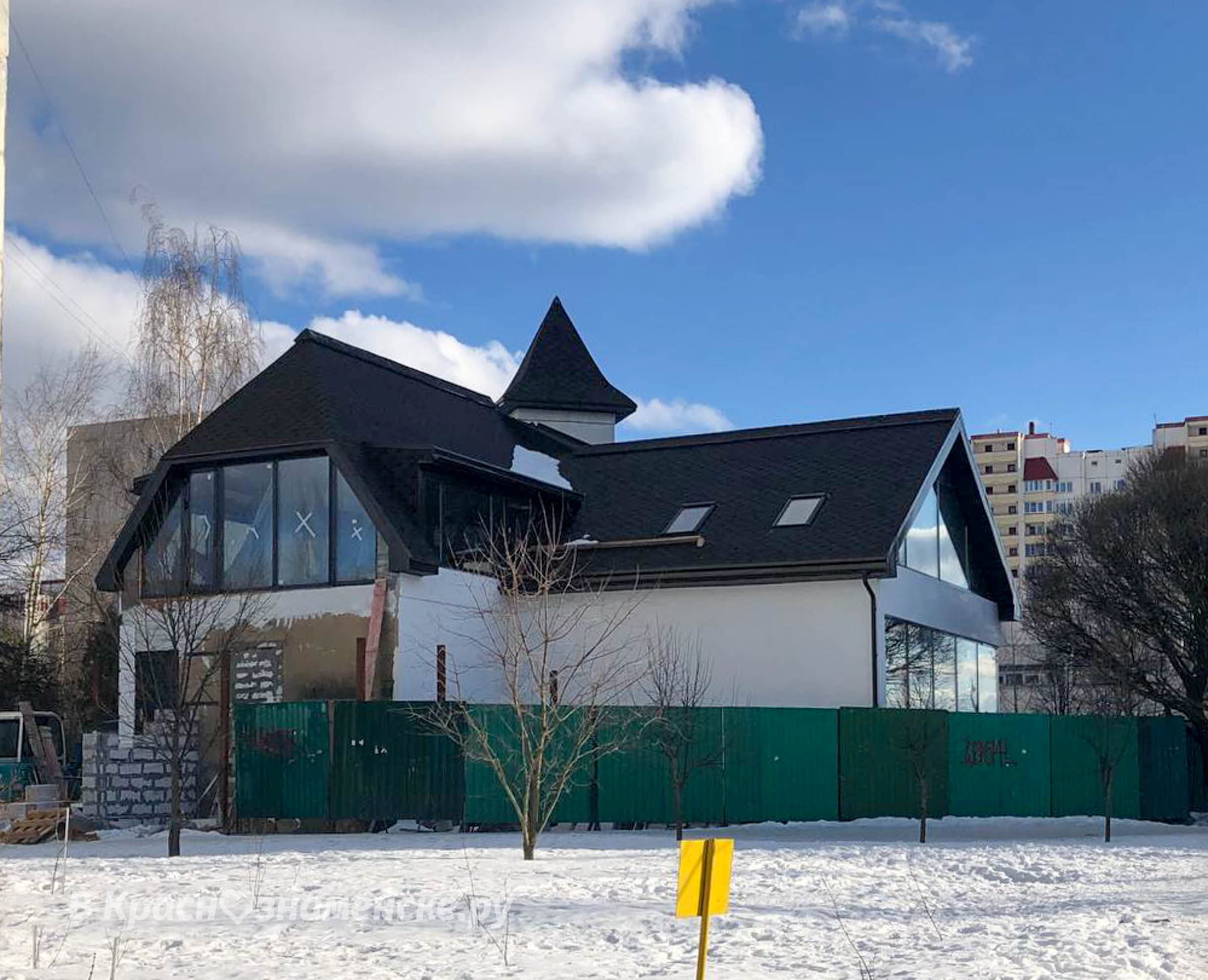 Новый "Старый замок" Уже с трудом можно вспомнить каким он б